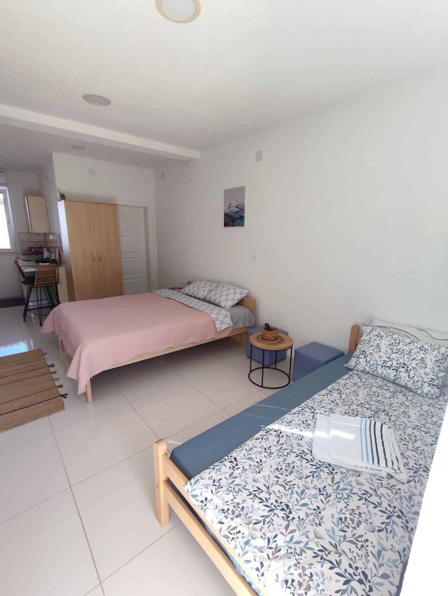 Three Apartment *